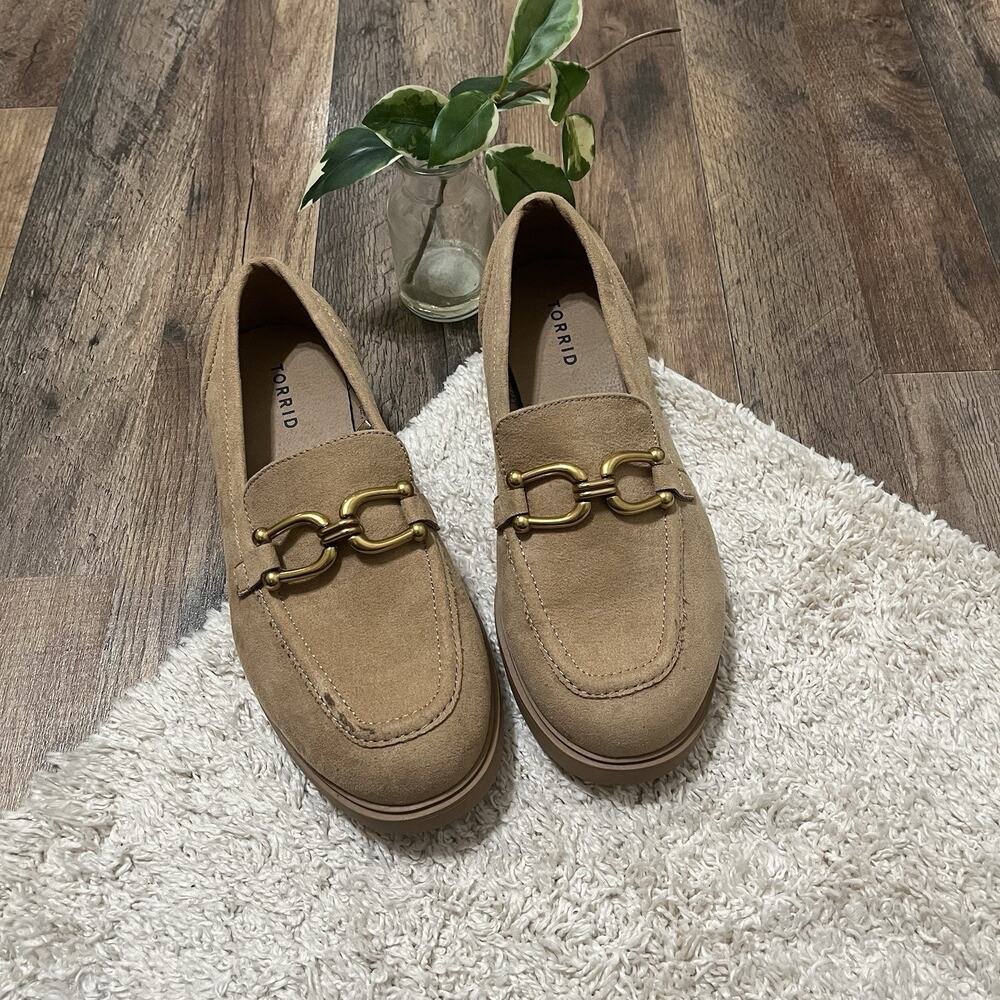 Torrid 9 WW Beige Faux Suede Horsebit Chunky Heel Slip-On Loafers - Picture 2 of 10